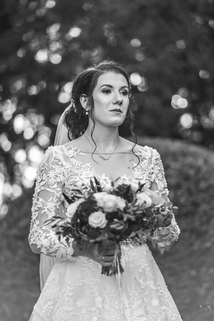 black and white bridal photos